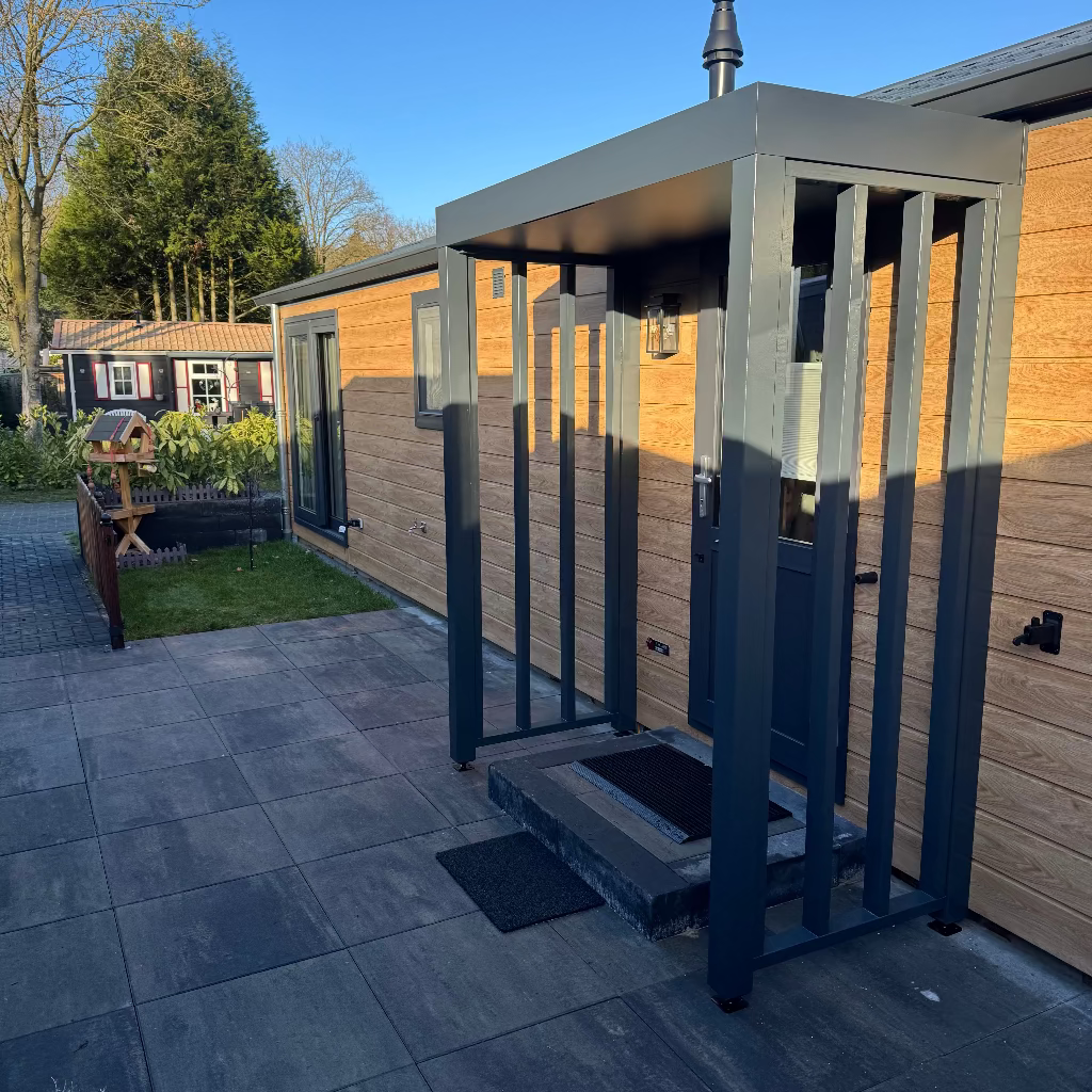 Deurluifel Munchen met zelfgemaakte zijpaneel/zijpanelen